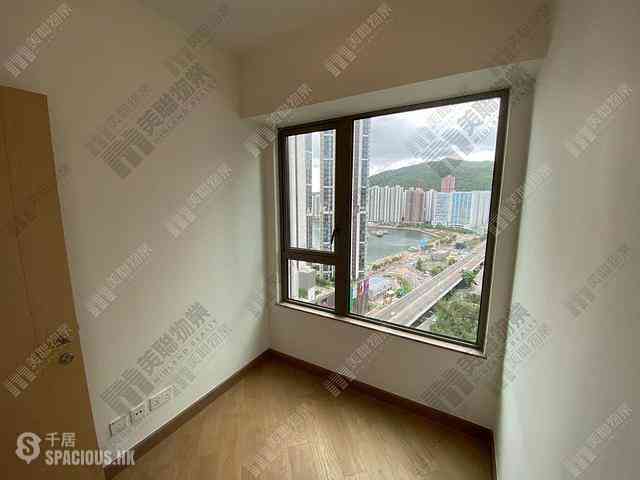 Tsuen Wan - Parc City Block 5 05