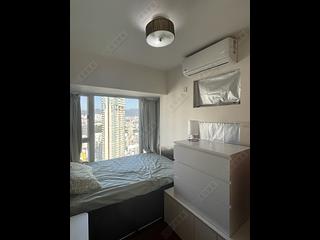 Tai Kok Tsui - Metro Harbour View Phase 2 Block 7 04