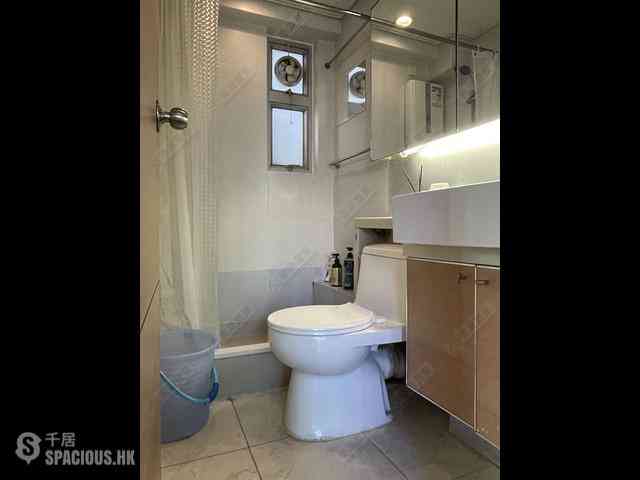 Tai Kok Tsui - Metro Harbour View Phase 2 Block 7 05