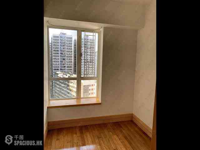 Quarry Bay - The Orchards Block 2 06