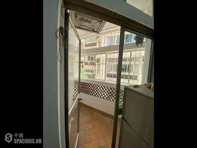 Kennedy Town - Hee Wong Terrace Block 10 05
