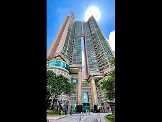Fortress Hill - Le Sommet Block 1 04