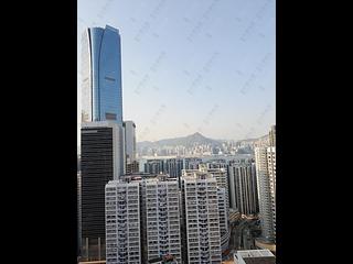 Quarry Bay - The Orchards Block 2 06
