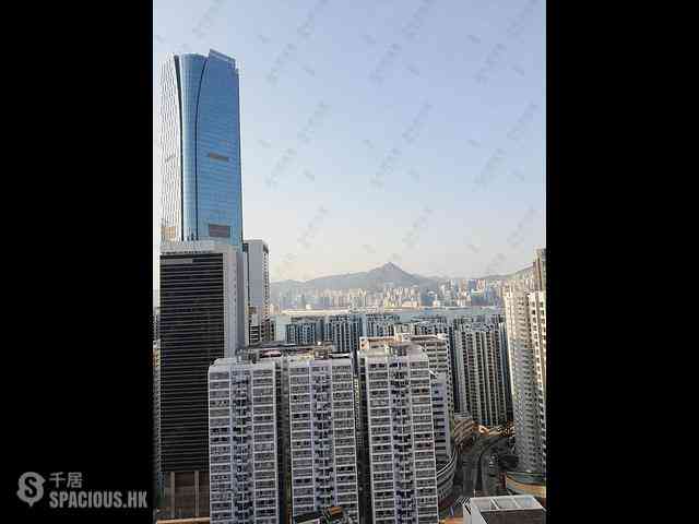 Quarry Bay - The Orchards Block 2 06