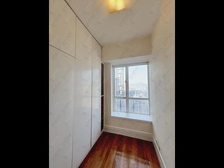 Quarry Bay - The Orchards Block 2 07