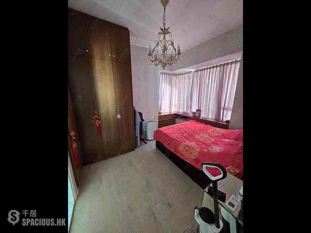 Quarry Bay - The Orchards Block 2 13