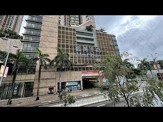 Siu Sai Wan - Island Resort Block 7 02