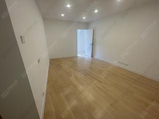 Mid Levels Central - Gladdon 06