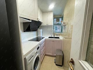 Sheung Wan - Queen's Terrace Block 2 04