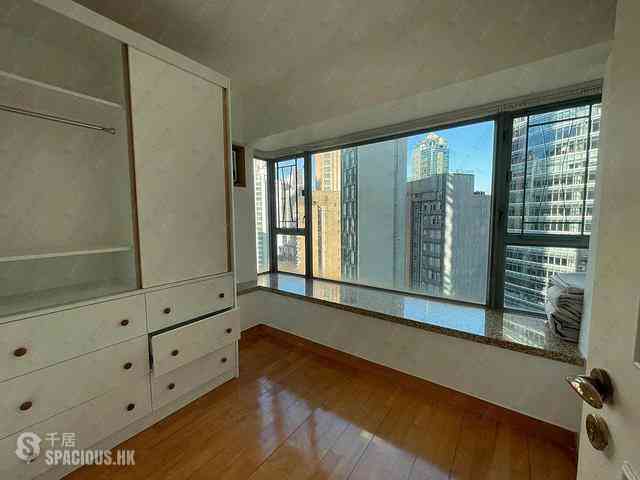 Sheung Wan - Queen's Terrace Block 2 07