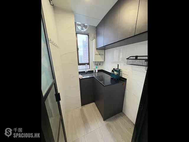Mong Kok - Winner Building 04