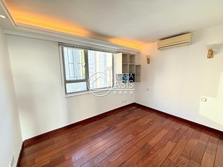 Pok Fu Lam - Baguio Villa 19