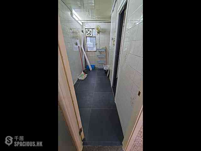 Sheung Wan - 177, Queen's Road West 06
