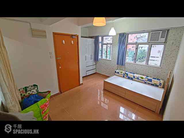 Sai Ying Pun - 21, Tsz Mi Alley 01