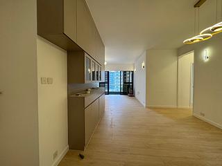 Jardines Lookout - Cavendish Heights Block 7 05