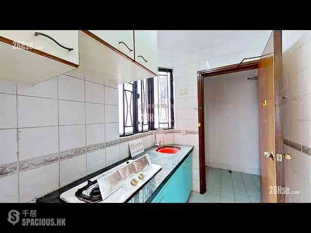 North Point - Yan Wo Building 06