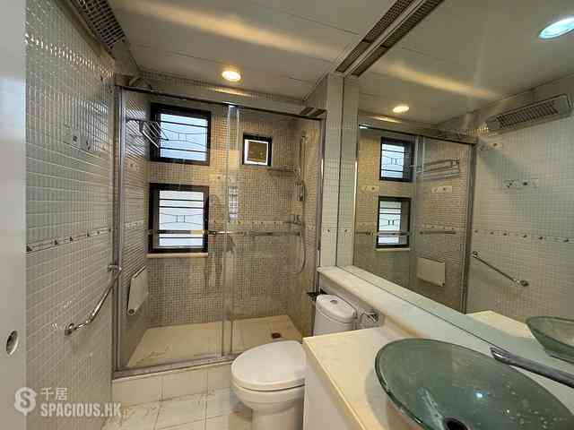 Jardines Lookout - Cavendish Heights Block 7 13