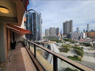 West Kowloon - The Arch Moon Tower (Block 2A) 05