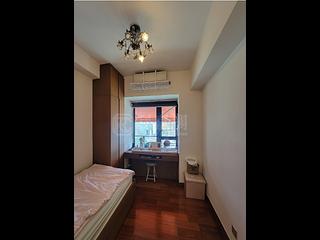 West Kowloon - The Arch Moon Tower (Block 2A) 09