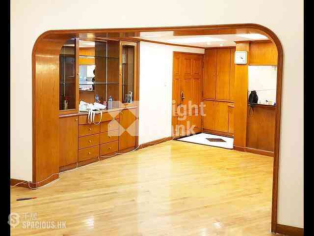 Beacon Hill - Beacon Hill Court 02