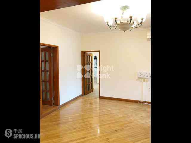 Beacon Hill - Beacon Hill Court 05