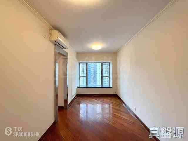Tseung Kwan O - Tseung Kwan O Plaza Phase 1 Block 3A 02