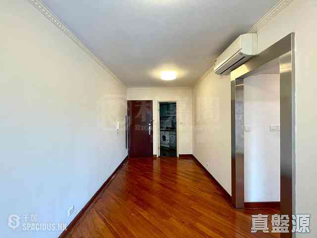 Tseung Kwan O - Tseung Kwan O Plaza Phase 1 Block 3A 05