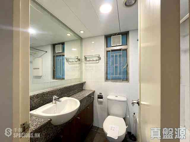 Tseung Kwan O - Tseung Kwan O Plaza Phase 1 Block 3A 07