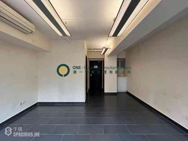 Sheung Wan - Hollywood Centre 03