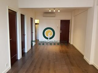 Sai Ying Pun - 62-64, Centre Street 02