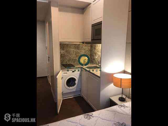 Shek Tong Tsui - One South Lane 02