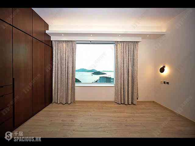 Chung Hom Kok - Hillgrove Block A 03