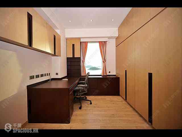 Chung Hom Kok - Hillgrove Block A 05