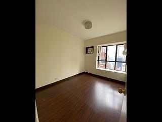 Mid Levels Central - Elegant Terrace Block 2 06