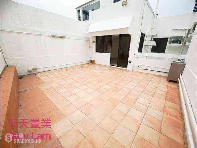 Clear Water Bay - Fullway Garden 06