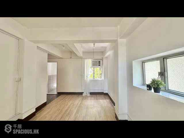 Sai Ying Pun - 35, Eastern Street 02