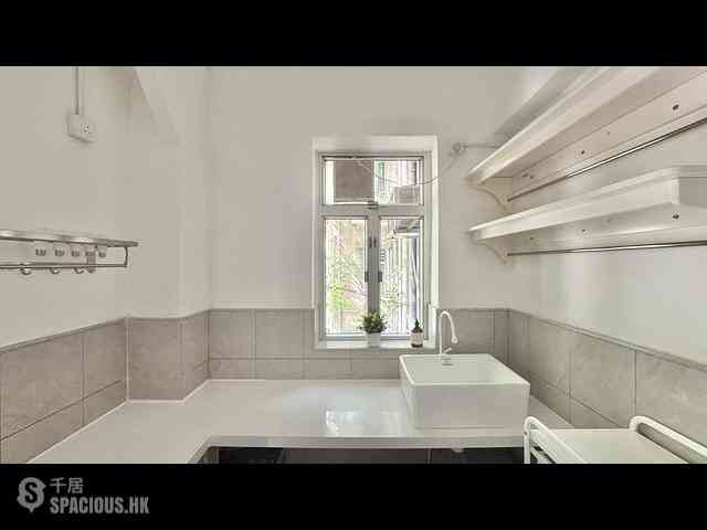 Sai Ying Pun - 35, Eastern Street 04