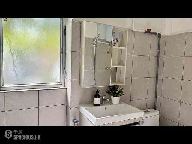 Sai Ying Pun - 35, Eastern Street 07