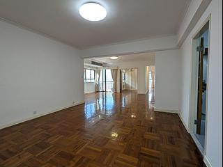 Stubbs Road - Well View Villa 03