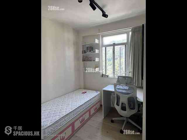 Quarry Bay - Nan Fung Sun Chuen Block 2 06