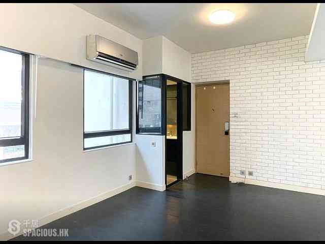 Wan Chai - Wai Cheong Building 05
