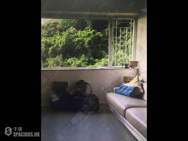Pok Fu Lam - Baguio Villa Block 20 01