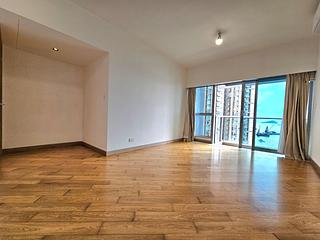 Tai Kok Tsui - Imperial Cullinan Tower 6B 04