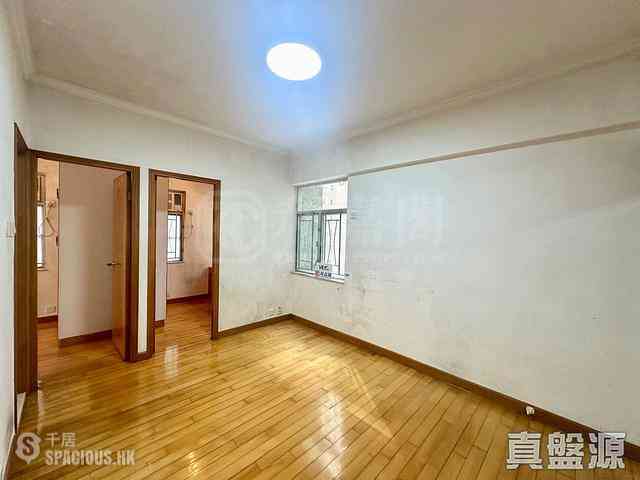 Causeway Bay - Hoi Hing Building 04