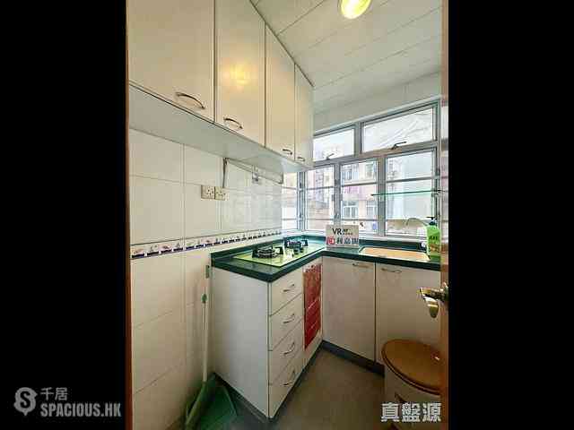 Causeway Bay - Hoi Hing Building 06