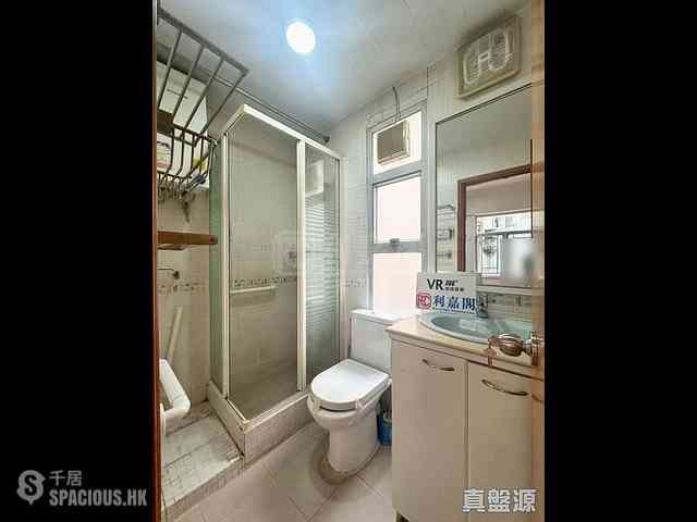 Causeway Bay - Hoi Hing Building 07