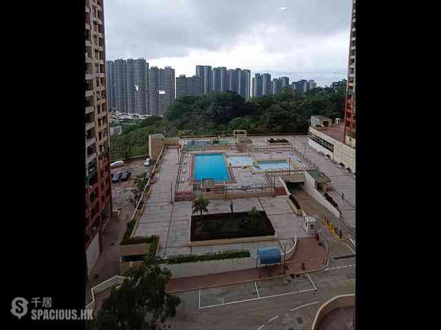 Pok Fu Lam - Pokfulam Gardens Block 6 02