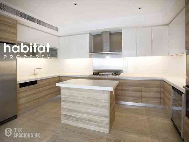 Chung Hom Kok - Magnolia (The Crown Villas) 04