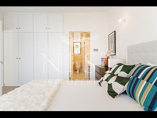 Chung Hom Kok - Coral Villas 08