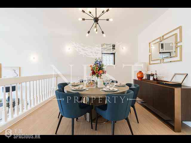 Chung Hom Kok - Coral Villas 03